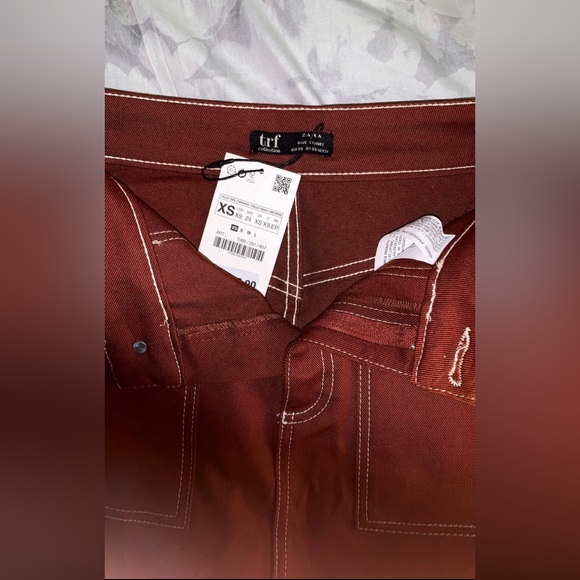 ZARA BURGUNDY MINI SKIRT - Picture 4 of 5